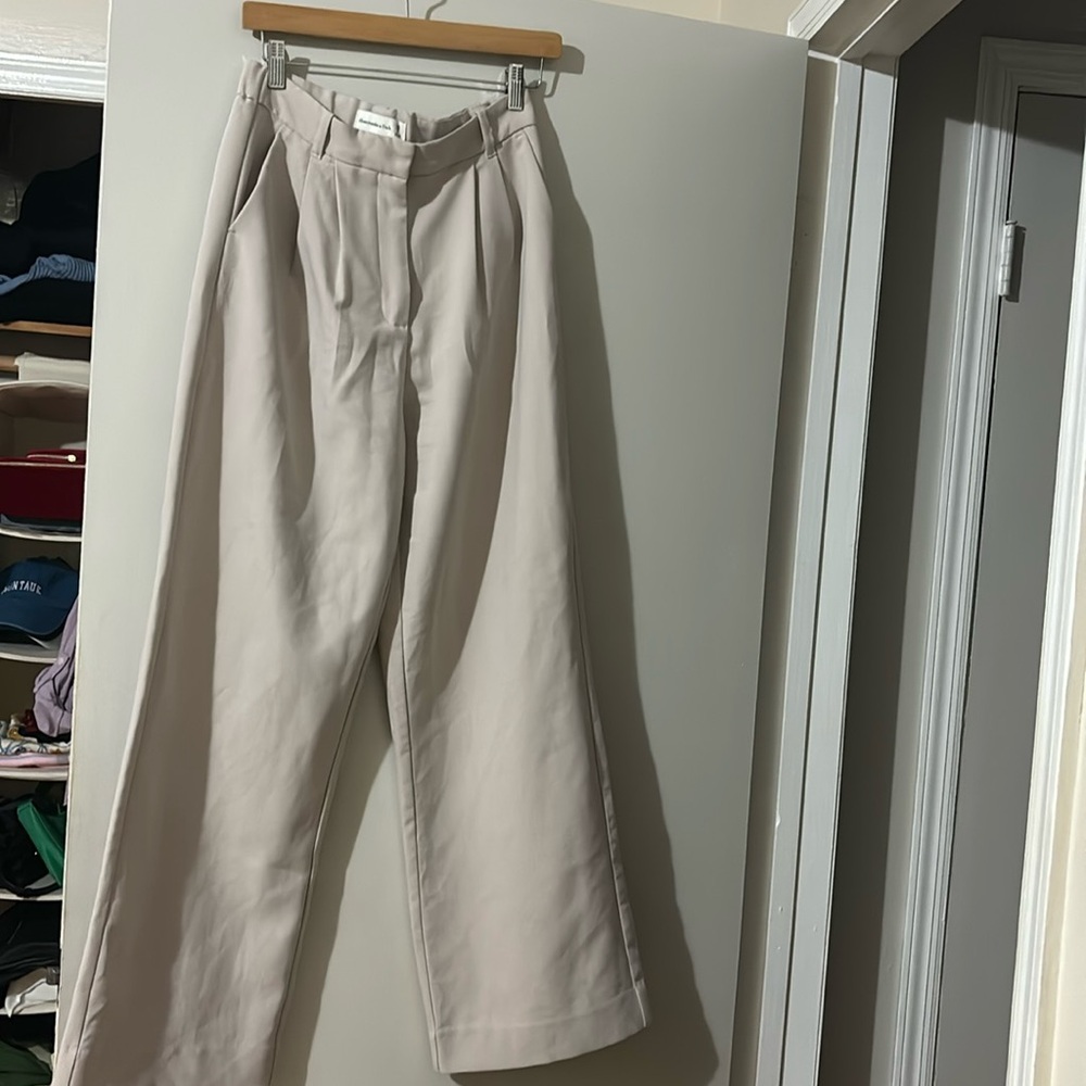 Abercrombie & Fitch Beige Trousers